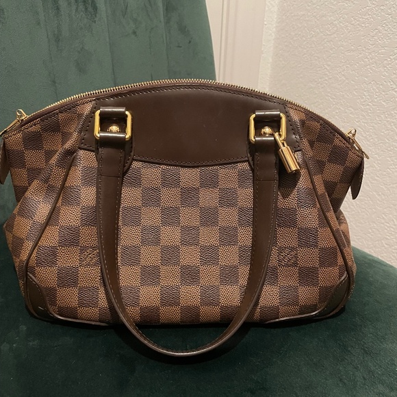 Louis Vuitton Handbags - Louis vuitton handbag